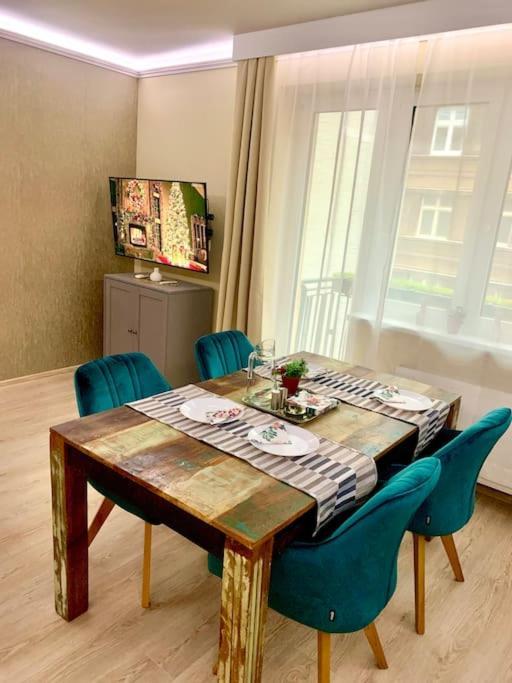 Brand New, Design Apartment Jojo, Oldtown, Balcony Bratislava Exteriör bild