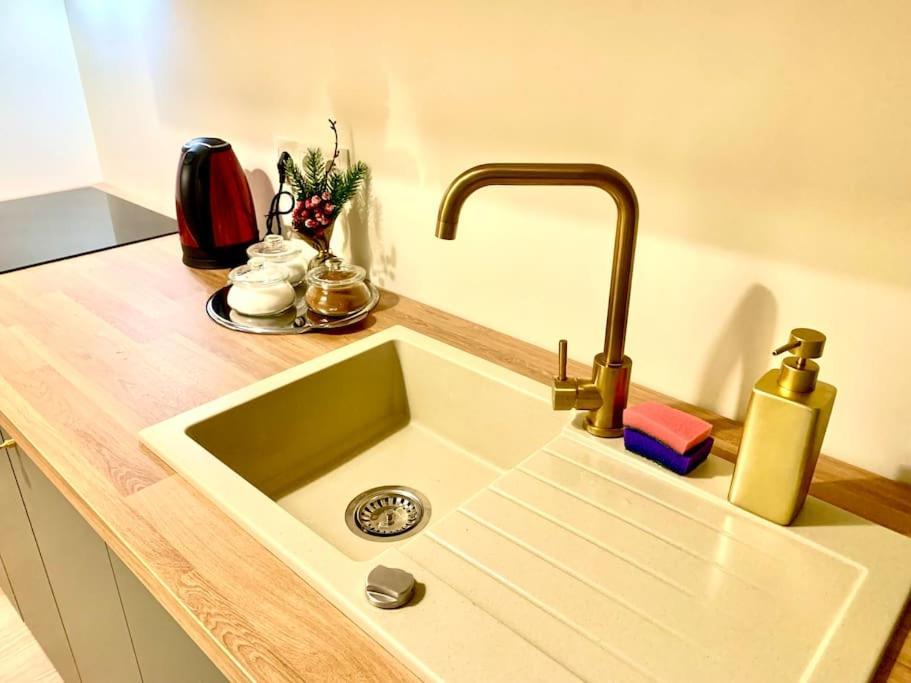 Brand New, Design Apartment Jojo, Oldtown, Balcony Bratislava Exteriör bild